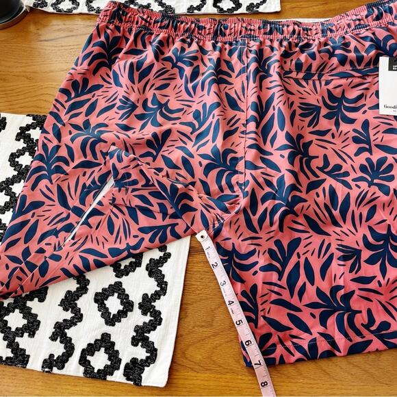 NEW Goodfellow Floral swim trunks with liner 7” inseam men’s size XL - Picture 8 of 8